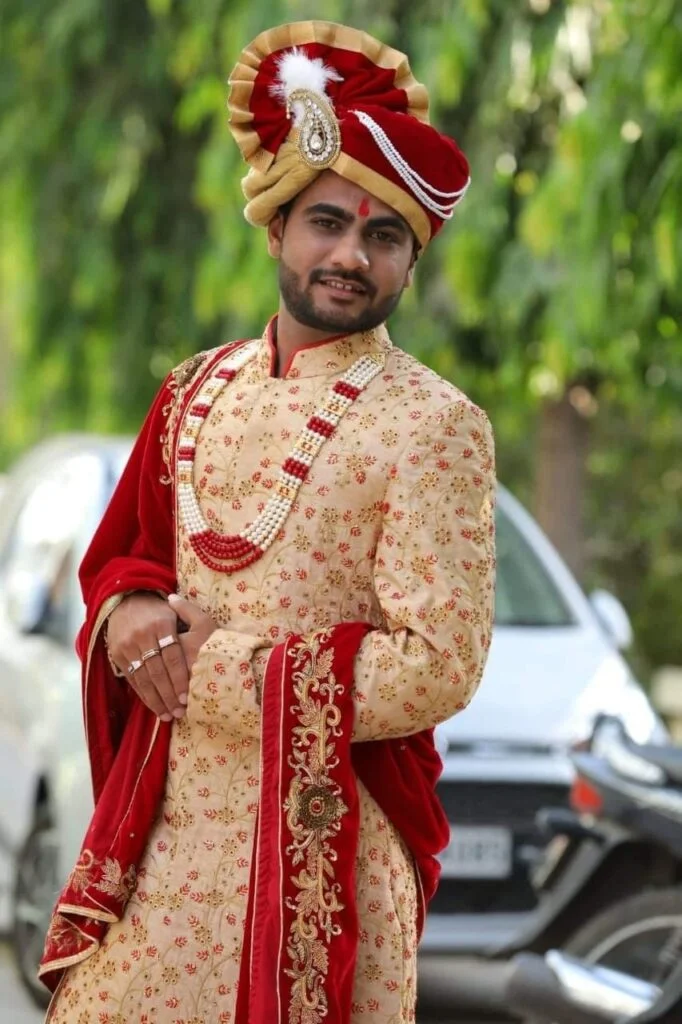 Dulha Photo poses for wedding