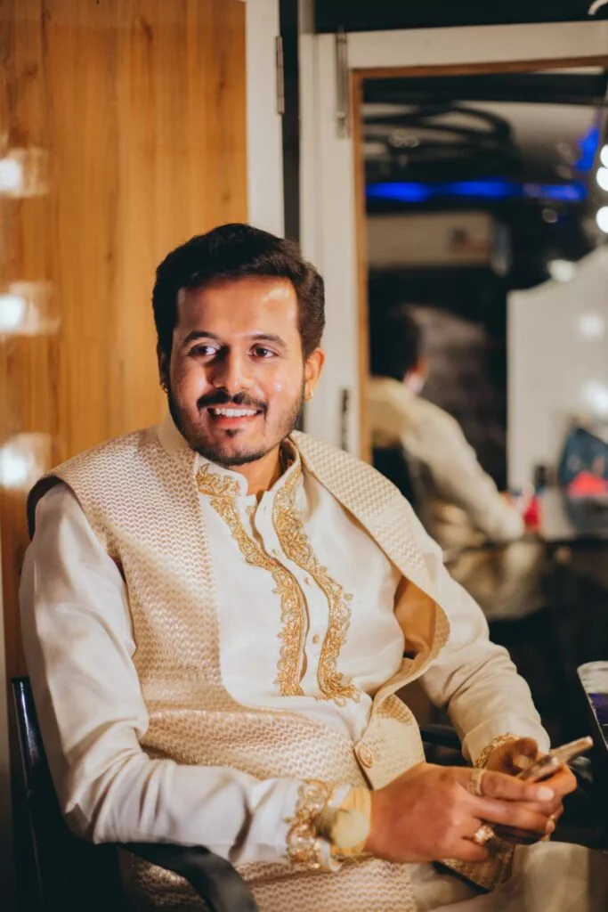 Groom Posing Ideas