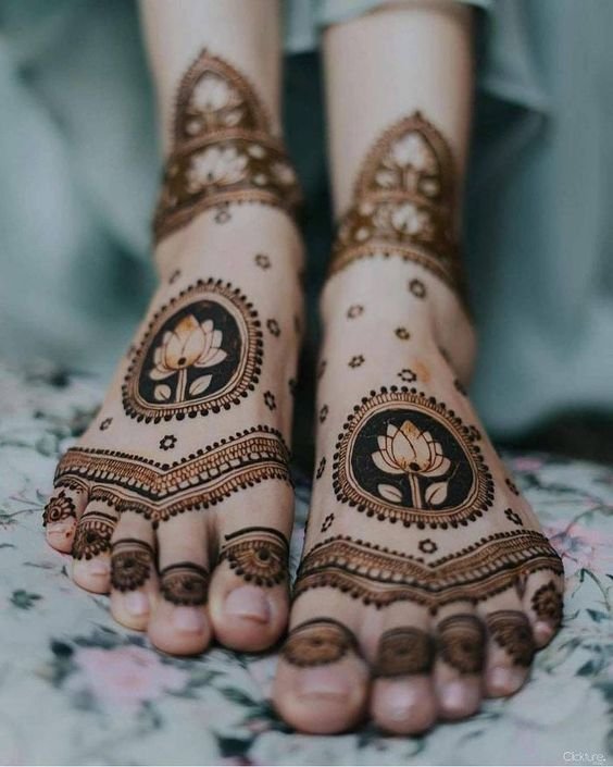 Mehendi for Foot from the Top 15 Best Henna Styles and Designs