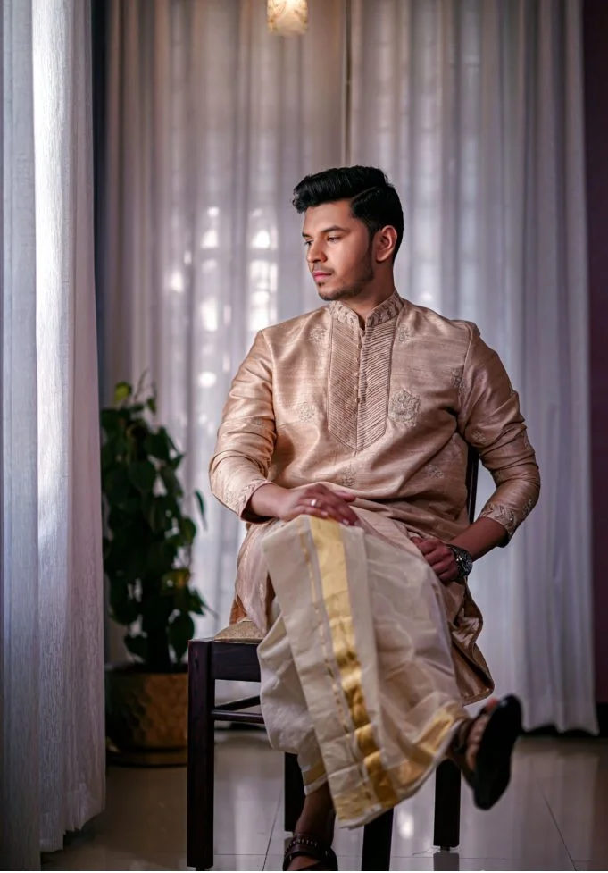 best wedding poses for the bride and groom