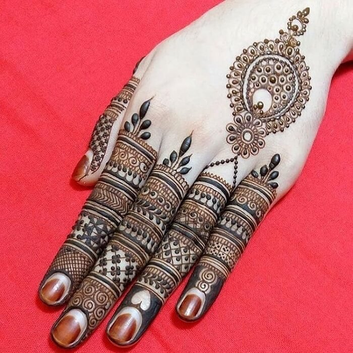 Top 5 fancy Ring finger mehndi designs for back hand | Easy simple and  stylish mehndi for girls - YouTube
