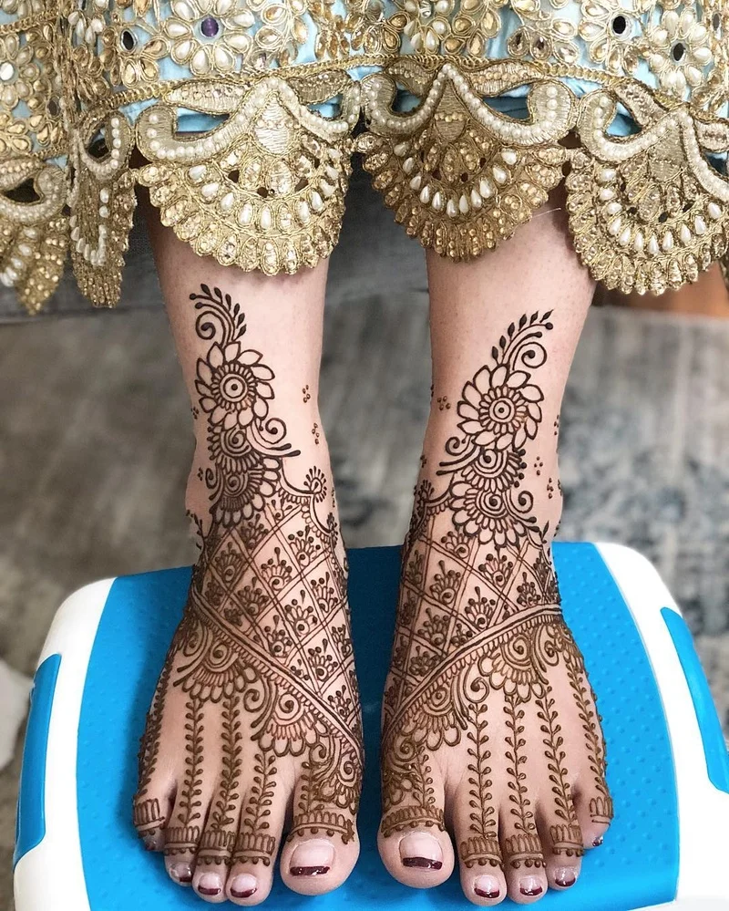 Engagement Leg Mehndi Design
