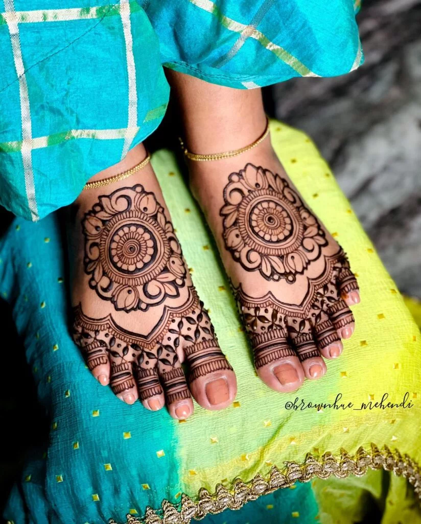 Leg Mehndi Designs for Wedding