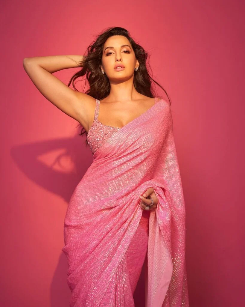 Saree Poses for Photoshoot